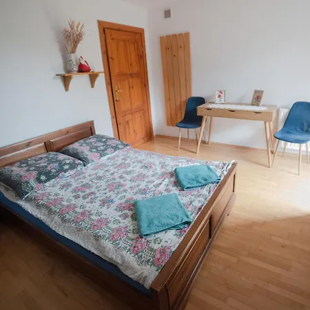 Wisniowy Gaj Alojamento de Turismo Rural