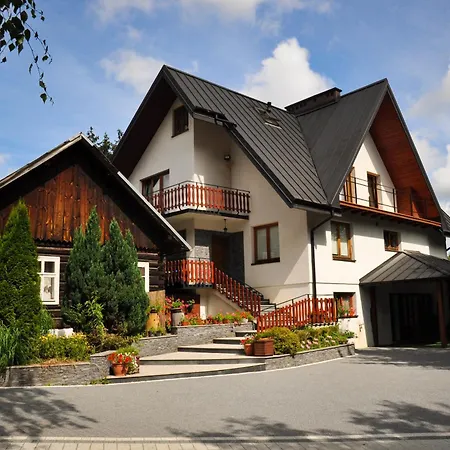 Wisniowy Gaj * Ujanowice